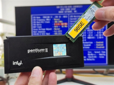 1997年的CPU配2020年代SSD！奔腾II成功驱动NVMe：100MB/s速度感人
