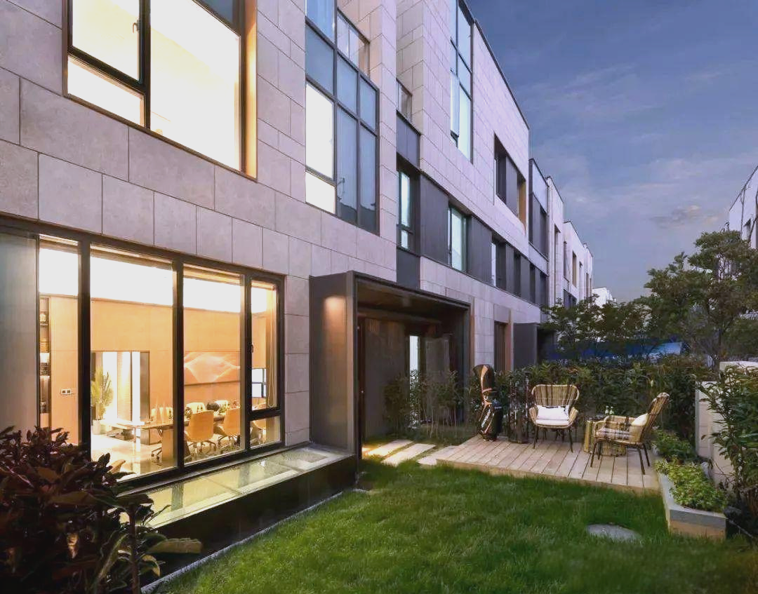 上海龙湖天钜别墅:高科技园区的办公新标杆