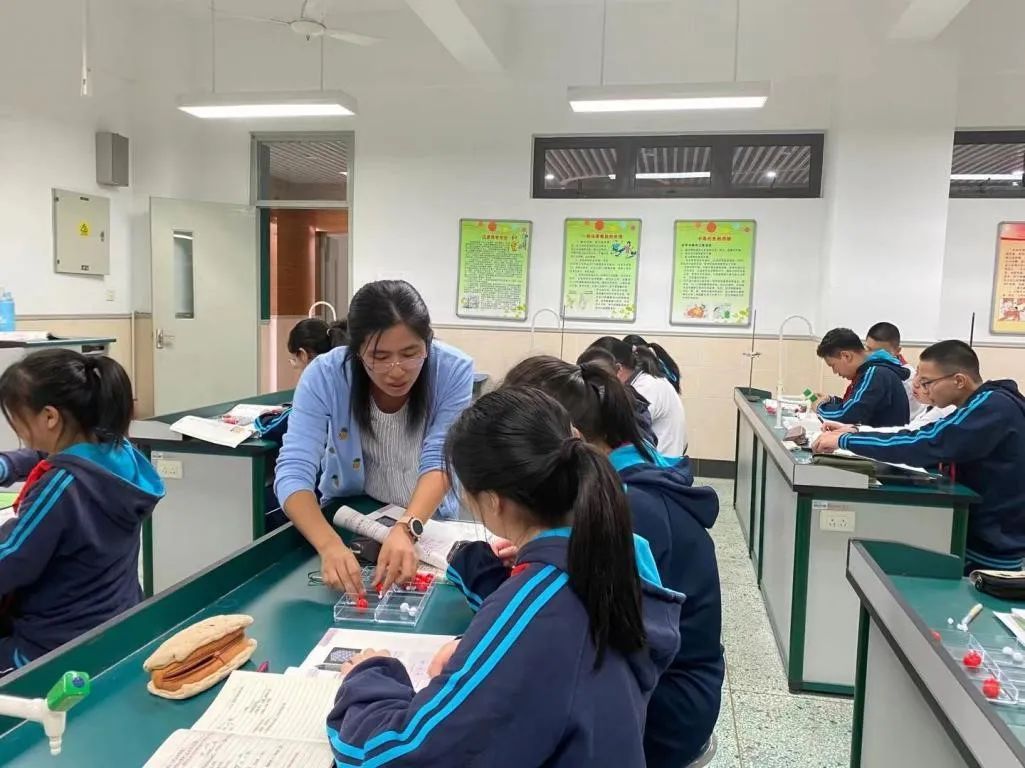 点石成金关键在"点",上海市东辽阳中学班主任徐敏花帮助读写困难学生