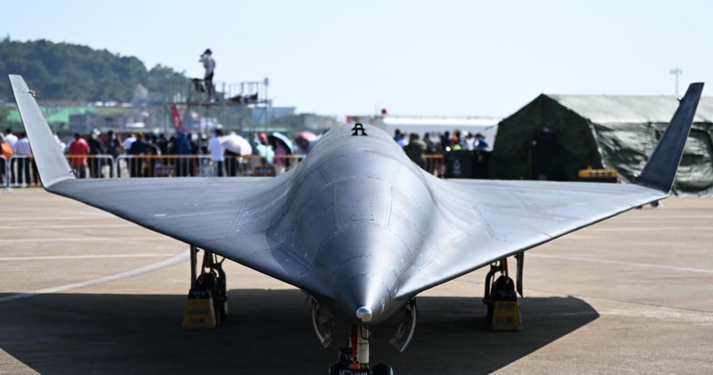 美军外泄机密文件称,解放军预计很快将部署超音速高空侦察无人机"无侦