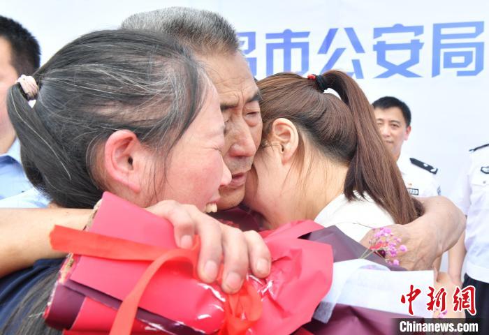 焦爱华,杨风梅夫妇走失34年的女儿终于找到了,一家人在家乡团聚.