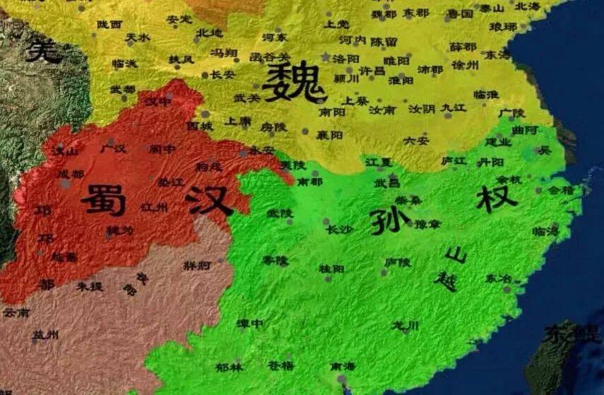 三国时代,中原军阀混战,打得天昏地暗,为何没有外敌入侵?