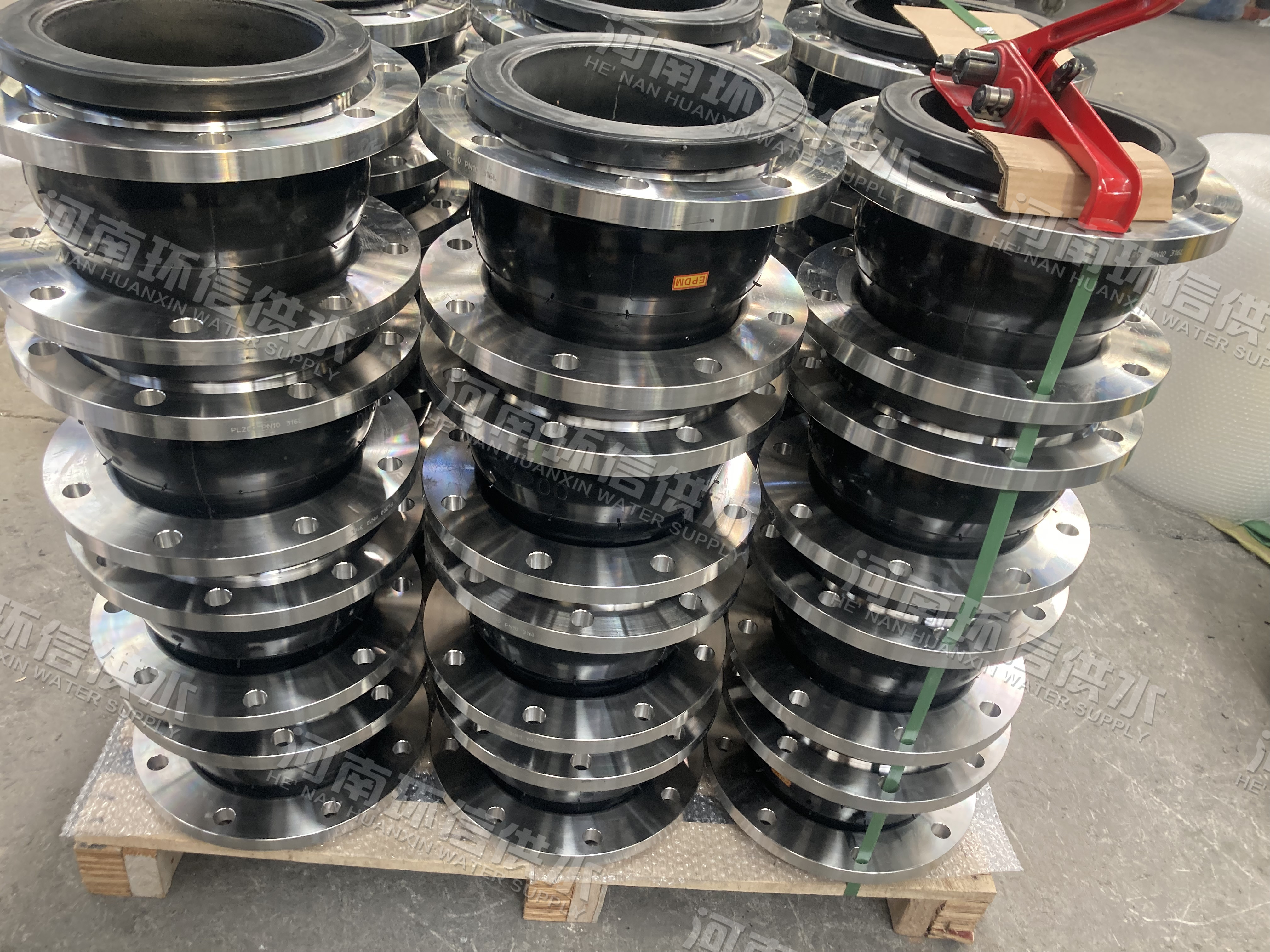 法兰橡胶软接头制作方法