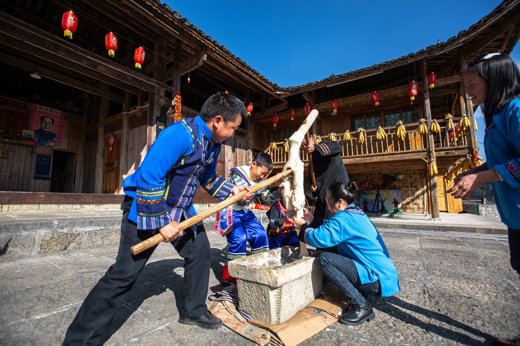 「荆荆有味」湖北来凤:"打糍粑"迎新春 土家年味浓