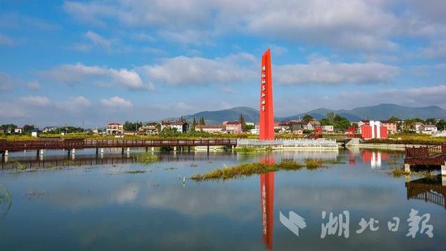 钟祥市冷水镇:坚持"四治两化" 全域推进"擦亮小城镇"建设