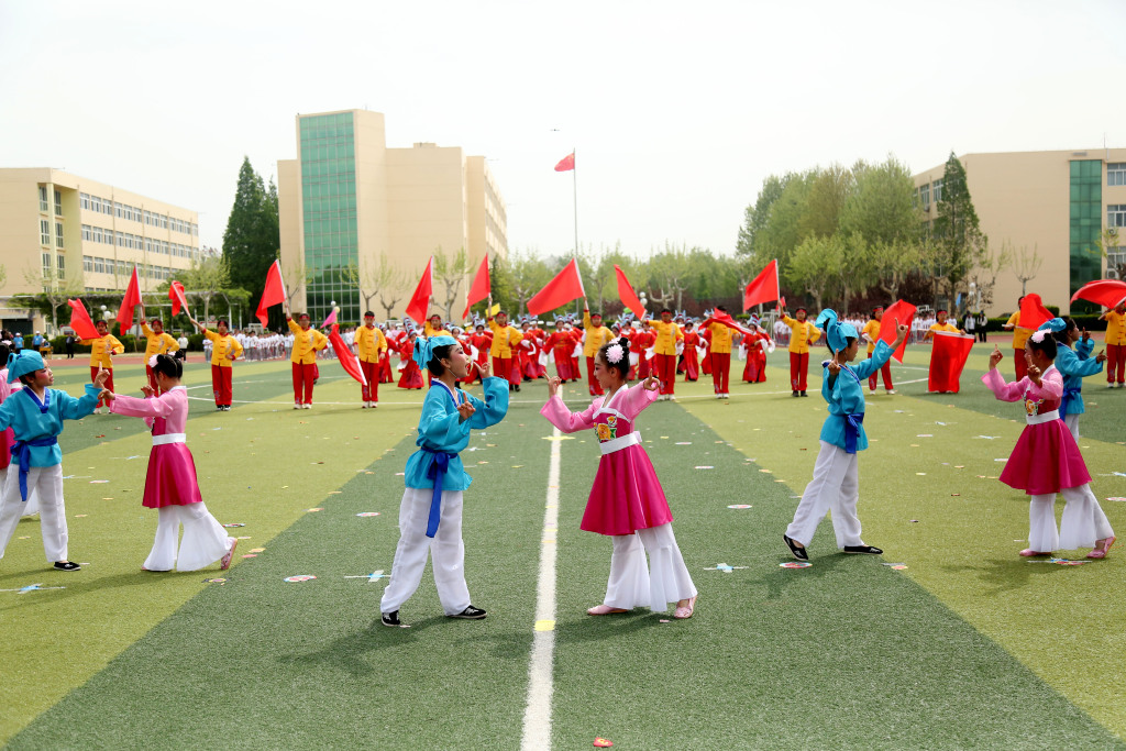 平度市同和小学:"双导师"制强师赋能,助力学校全面发展