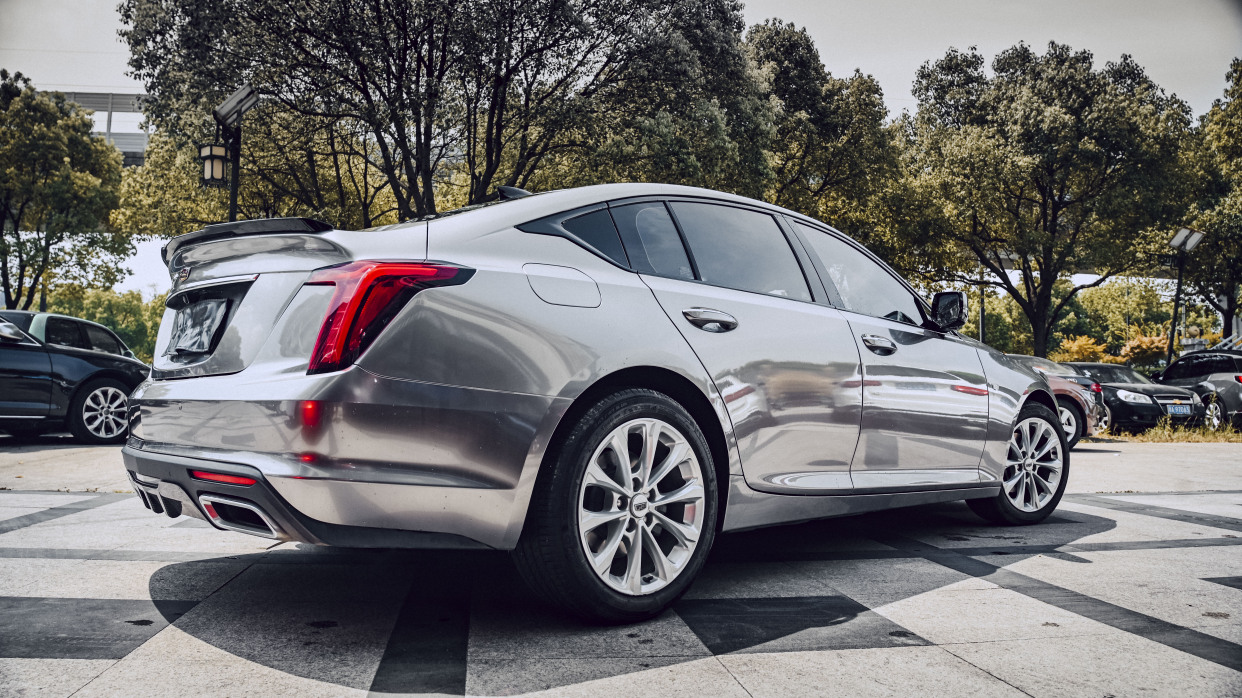 unic|凯迪拉克ct5改色液态金属银