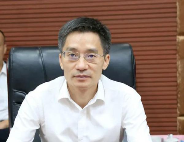 新行长上任月余 江西银行首任董事长陈晓明因个人原因辞任