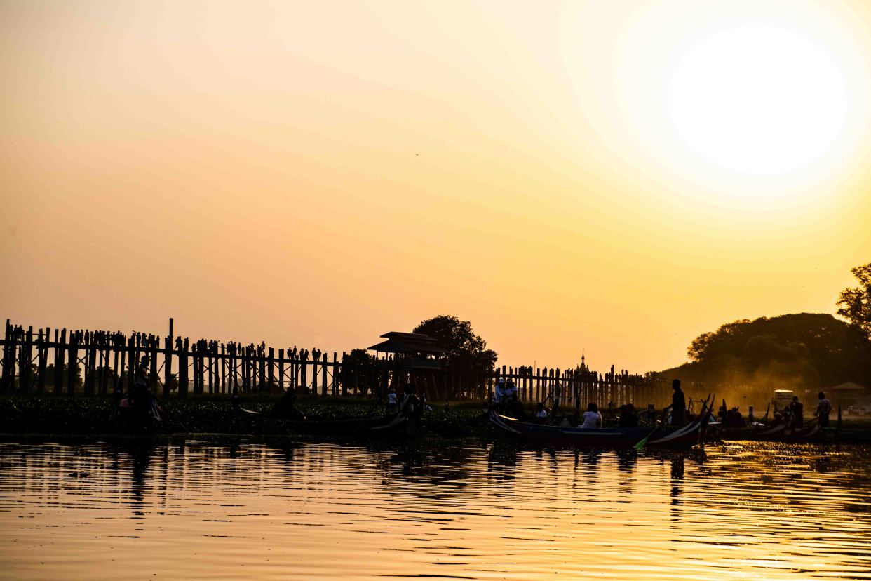 缅甸超神奇景点,一座桥成了文化象征,还是全球日落观赏点之一