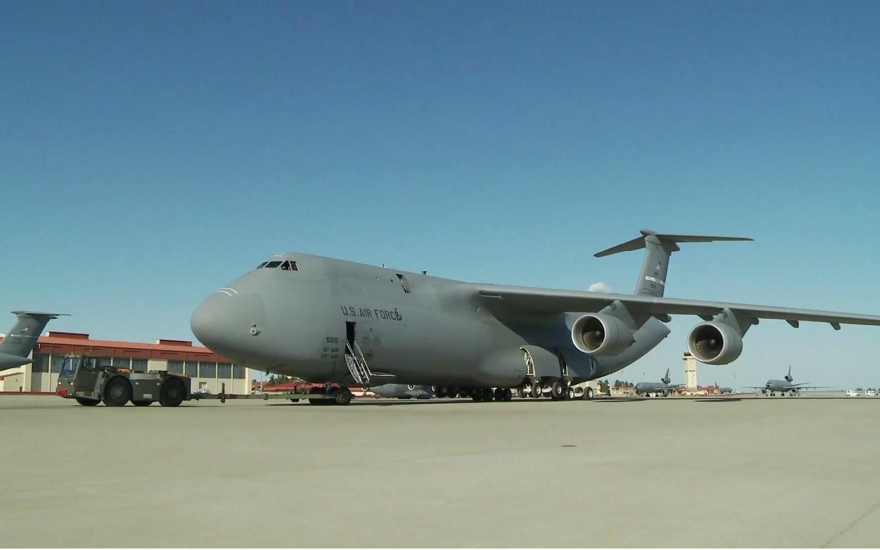 c-5"银河"战略运输机到底有多大?飞了半个世纪的空中巨无霸