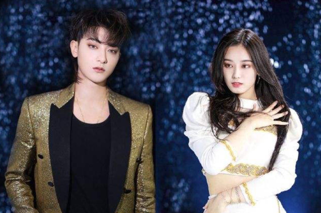 黄子韬带徐艺洋与家人聚餐,席间亲密互动,网友:还不承认?