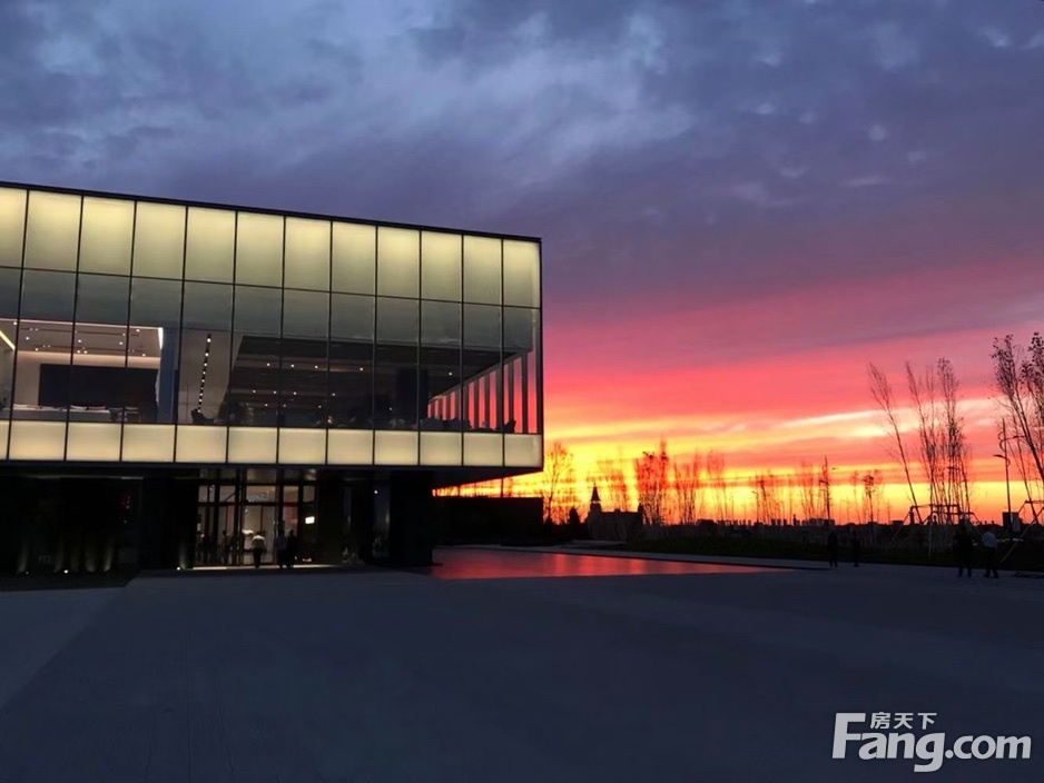 融创·冰雪影都新拍现场图片,实时了解楼盘新动态!