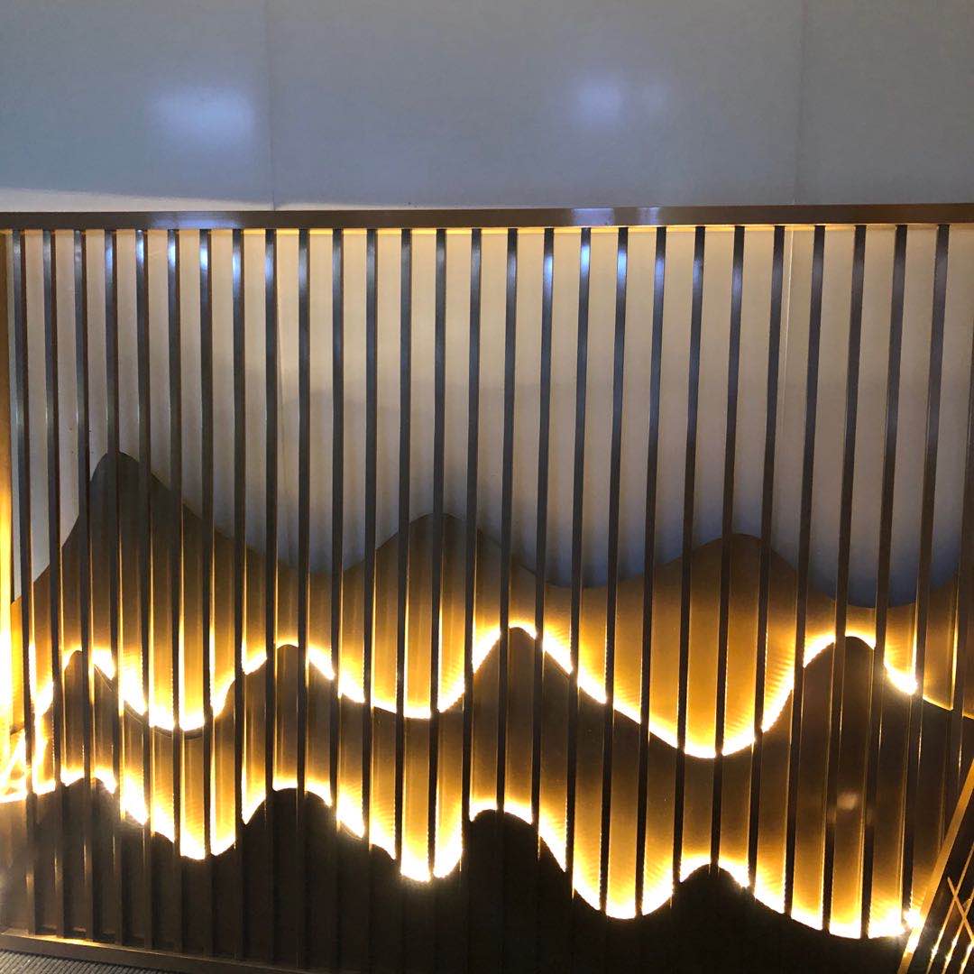 大型装饰不锈钢山峦背景墙定制