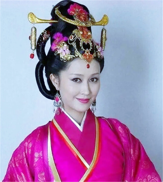 芈月传:郑袖救芈月是回报她解毒之恩?错,看郑袖怎么跟芈月说的