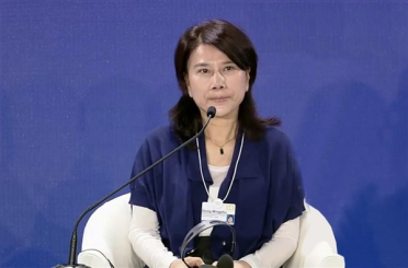 董明珠回应格力人事调整频繁：能上就能下 要把年轻队伍带出来