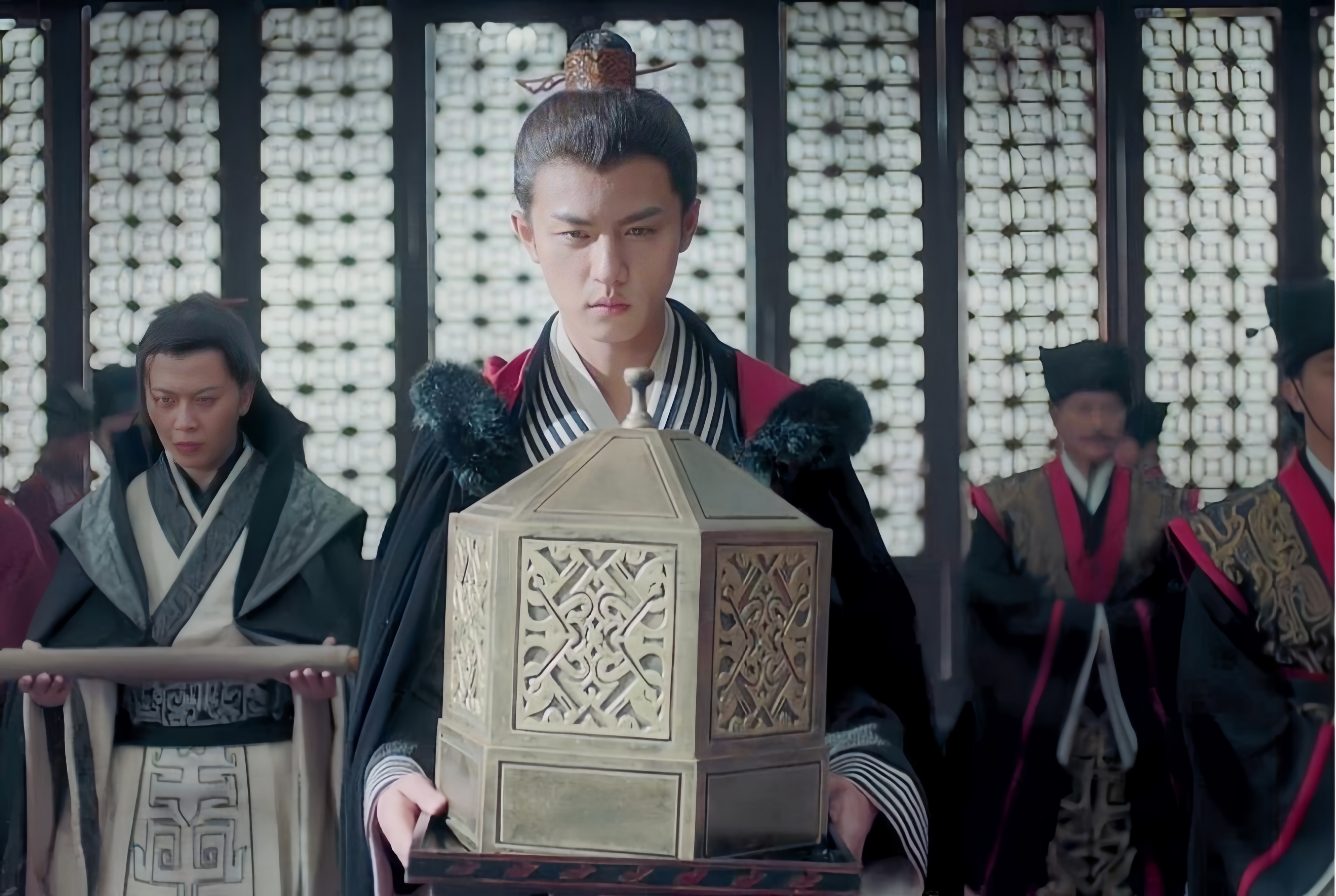 风萧萧兮易水寒,荆轲始终是个悲剧人物,走上了一条不归路