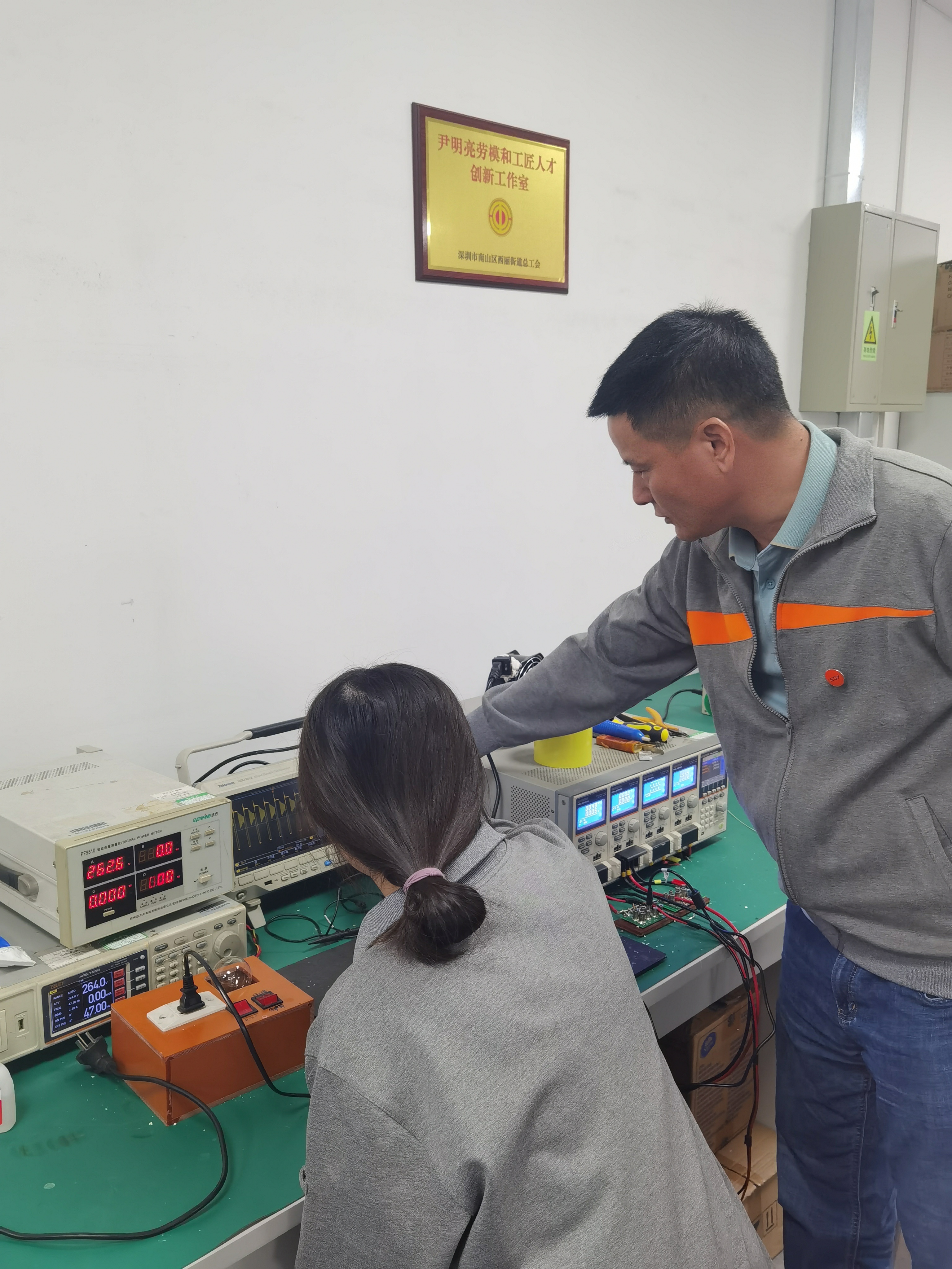 尹明亮:既然选择了这个行业,就要把本职工作做到最好|2023深圳劳模的