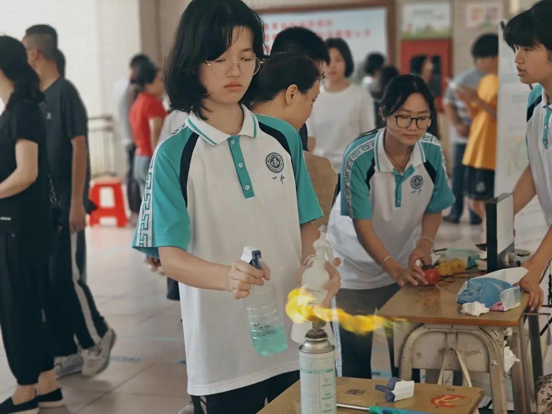 佛山市高级中学,佛山市季华中学举行校园开放日活动
