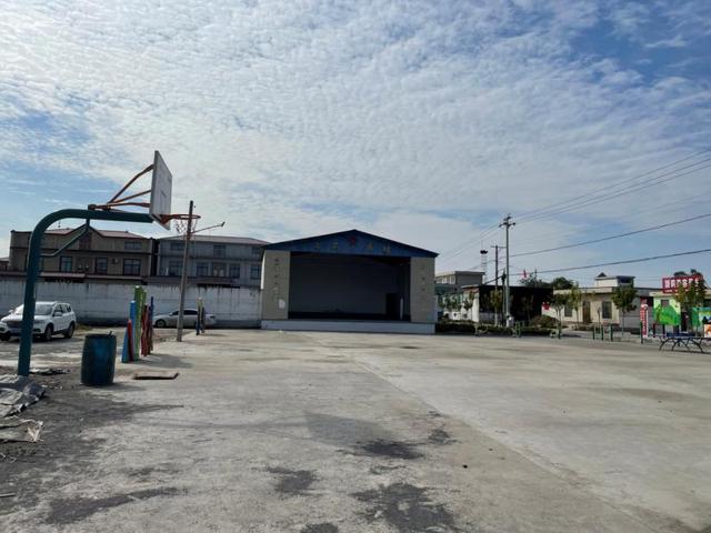 王小屯村旧貌换新颜