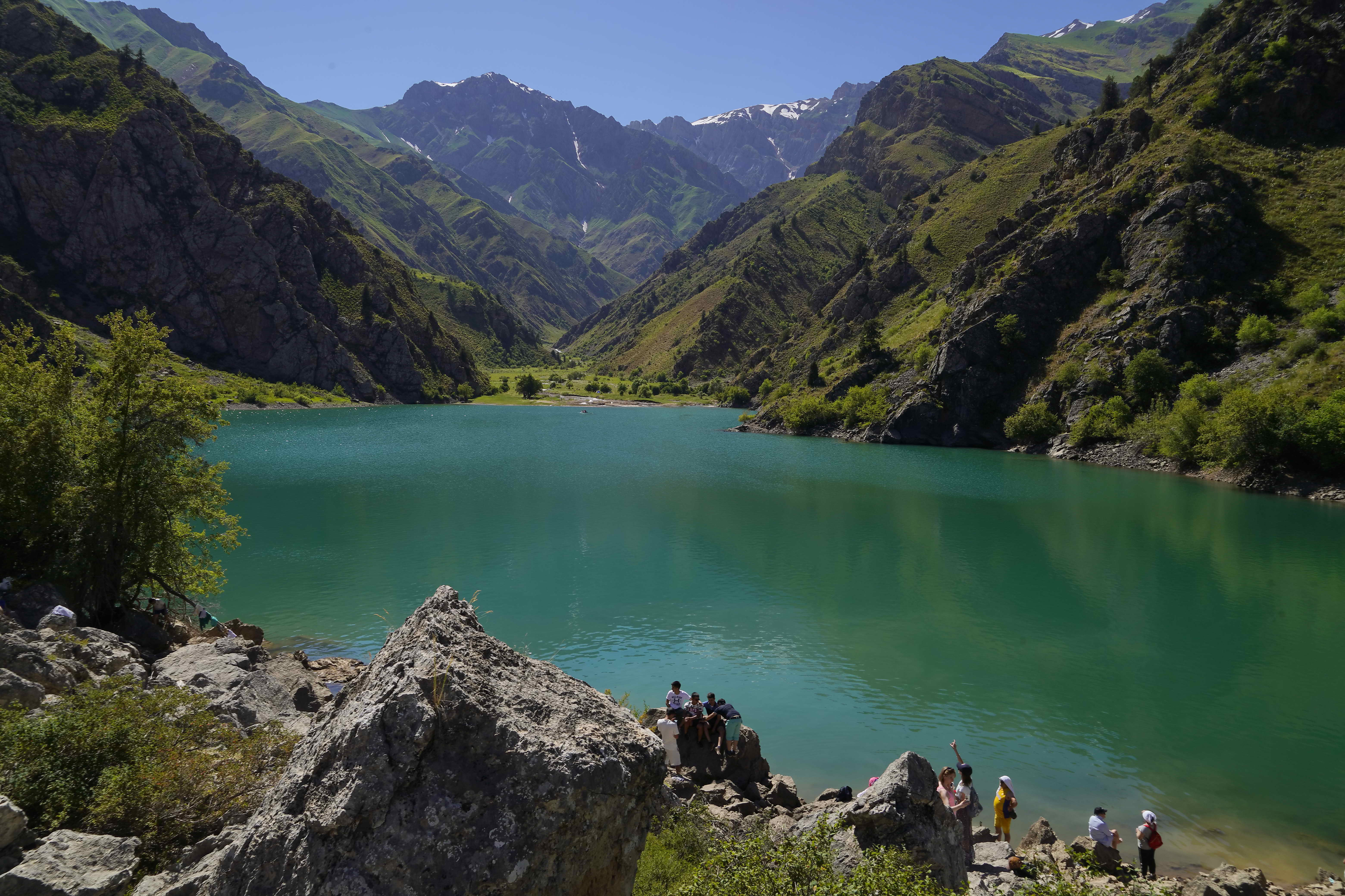 乌兹别克斯坦:乌鲁噶切湖风光