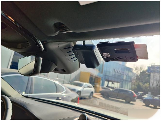 行车记录仪的最佳位置