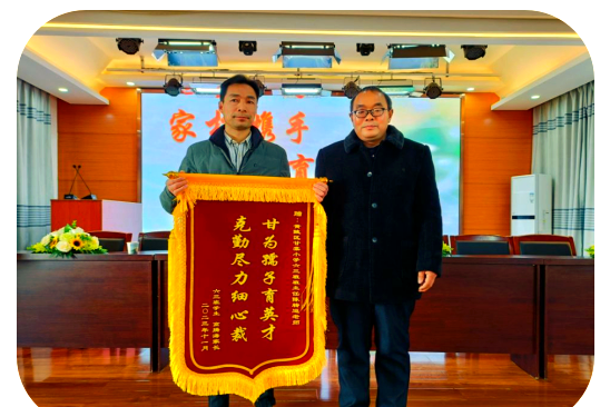 甘棠小学38年教师陈转运:教育梦的实现者