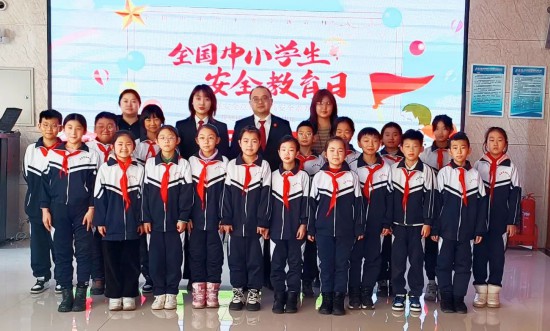 "法治进校园 安全伴我行"长春南关区法院法治副校长到南关区东岭小学