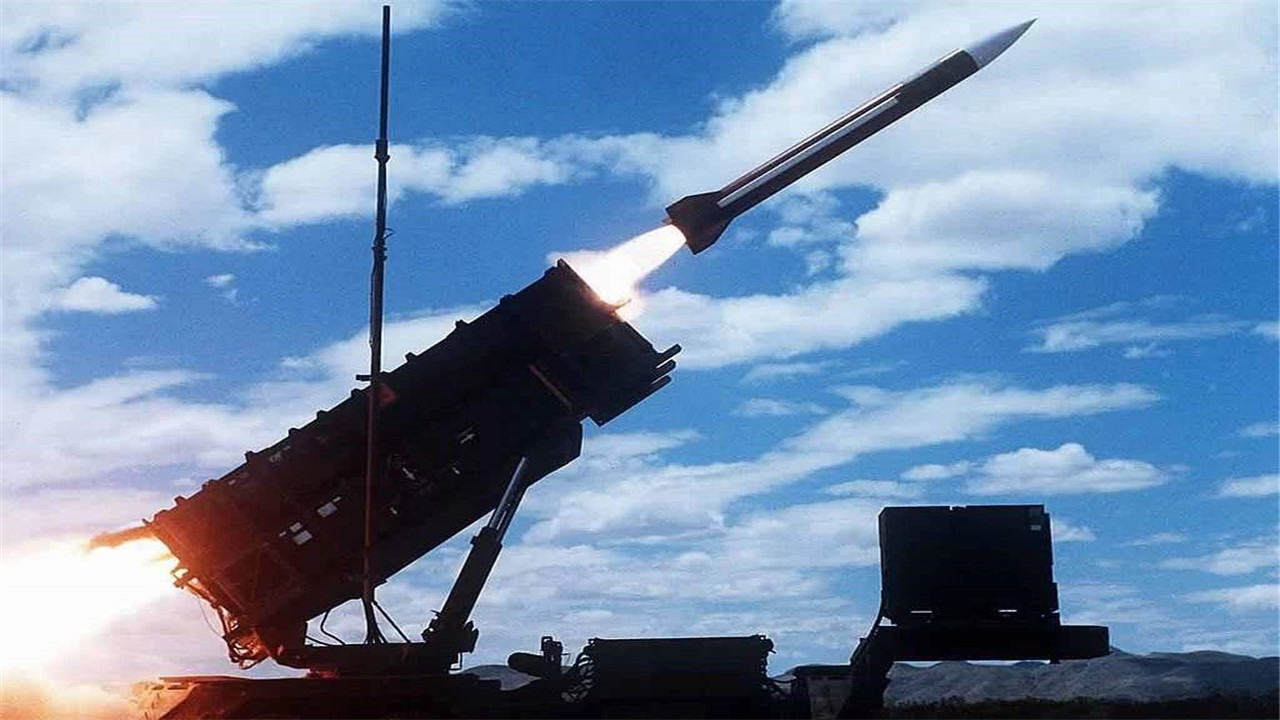 面对美国人挑衅,金一南霸气回应:在我们家门口打,我们谁也不怕