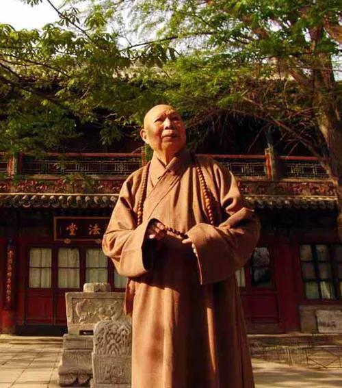 湖南禅僧,建十方道场,悲智行愿!众生:受世间尊崇的真性活佛