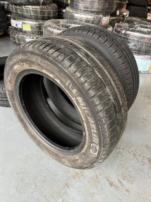 各位车主,关于小汽车废旧轮胎的回收价格问题,可能很多人还心存疑惑.