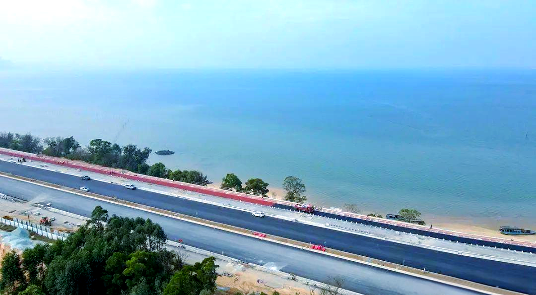 廉州湾大道二期建设进展与自行车道规划