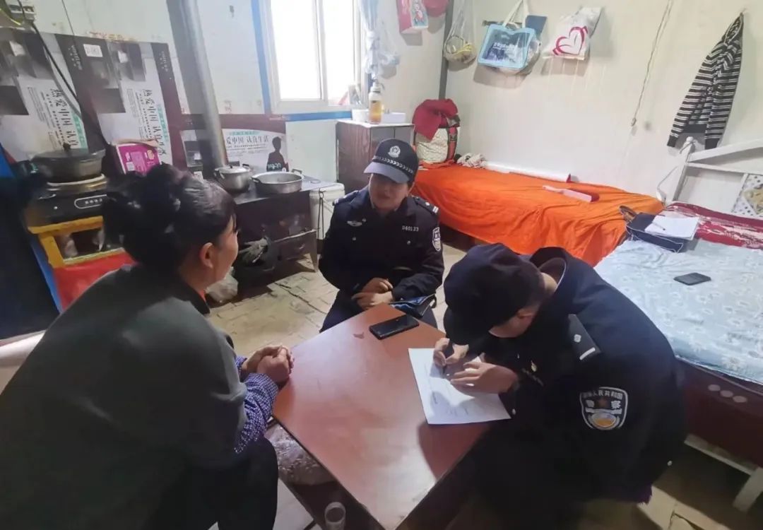 致不被定义的她这个妇女节一起来看看警花们的三八心语二