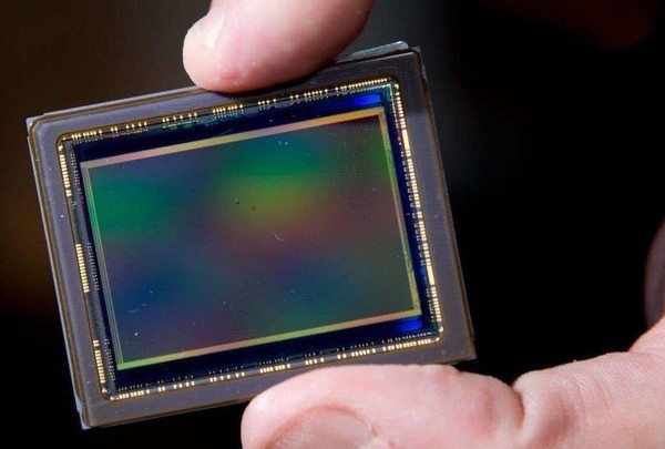 进击的国产手机:豪威cmos再起势 索尼要遭重了?