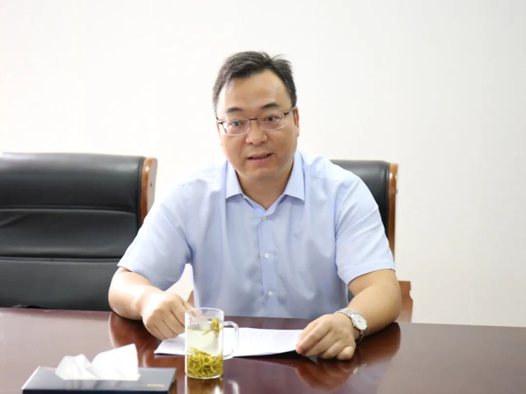 扬中法院朱晓军院长赴三茅街道走访调研