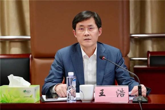 嘉定区副区长王浩专题调研区教育学院