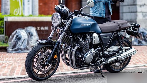 2022款本田四缸公升级引擎,复古传奇车型cb1100rs