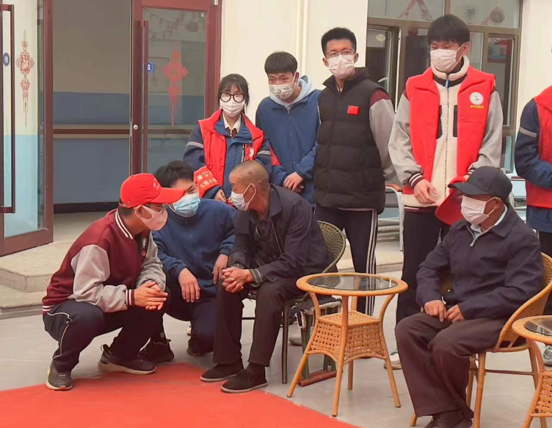 山丹一中:"锋"华正茂恰少年,春风送暖夕阳红