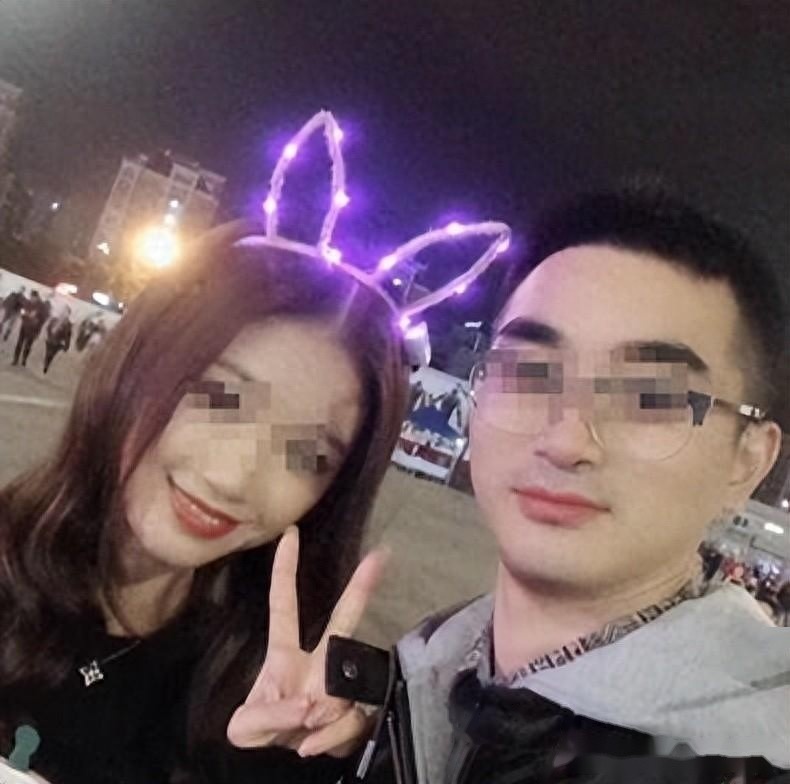 绿帽娇妻的