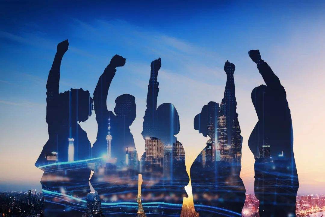 湖南"黑马女富豪":曾琛32岁身价208亿,现实生活十分低调