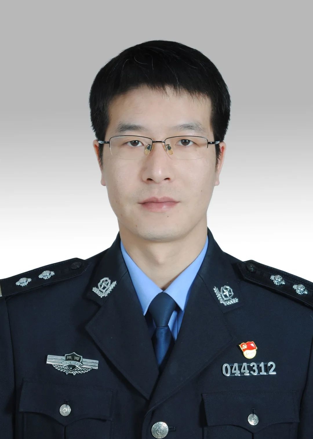 「优秀民警大家评」纵横秦巴碧云空