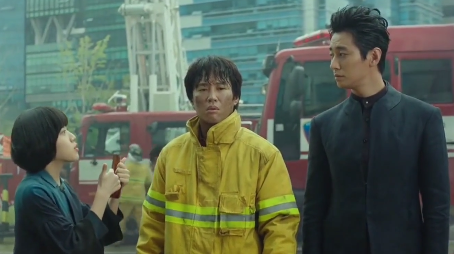 《与神同行》:(1)一位正直的消防员的审判人生之旅