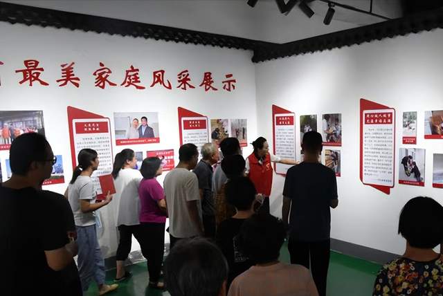 河北定州李亲顾镇开展 理论政策宣讲巾帼志愿服务讲座