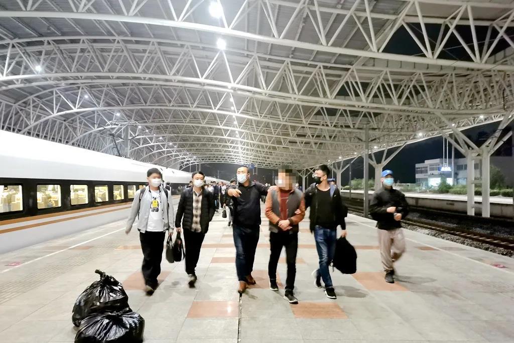 10人落网！泰州警方捣毁一制售假犯罪团伙