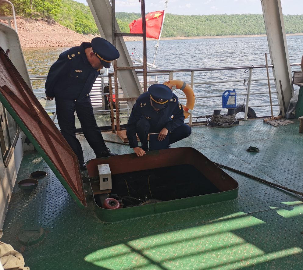 闻"检"而动 向江而行 以船舶检验助力我市"一山两江"品牌战略