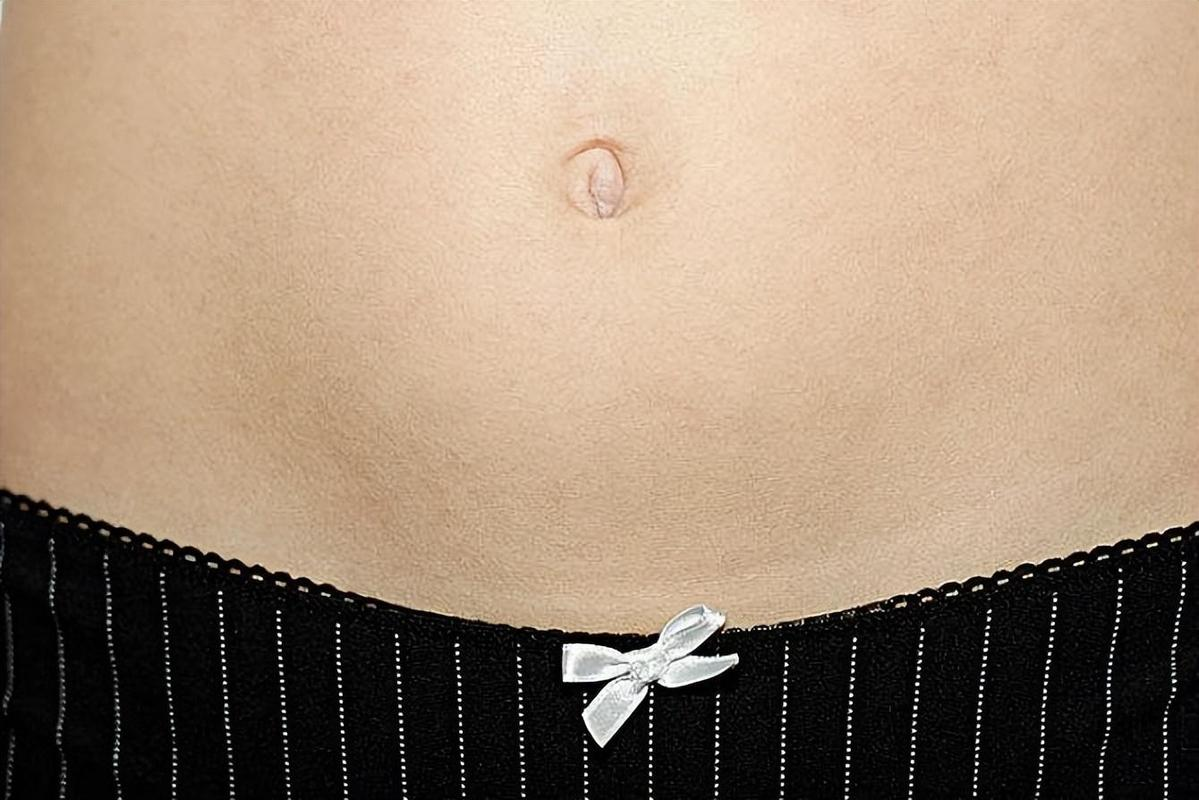 从肚脐形态看健康:中医视角与日常护理