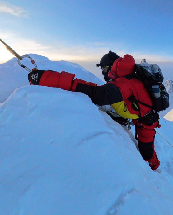 用无人机"攀登"珠峰,浙江95后雪山摄影师最终圆梦,他还有大计划
