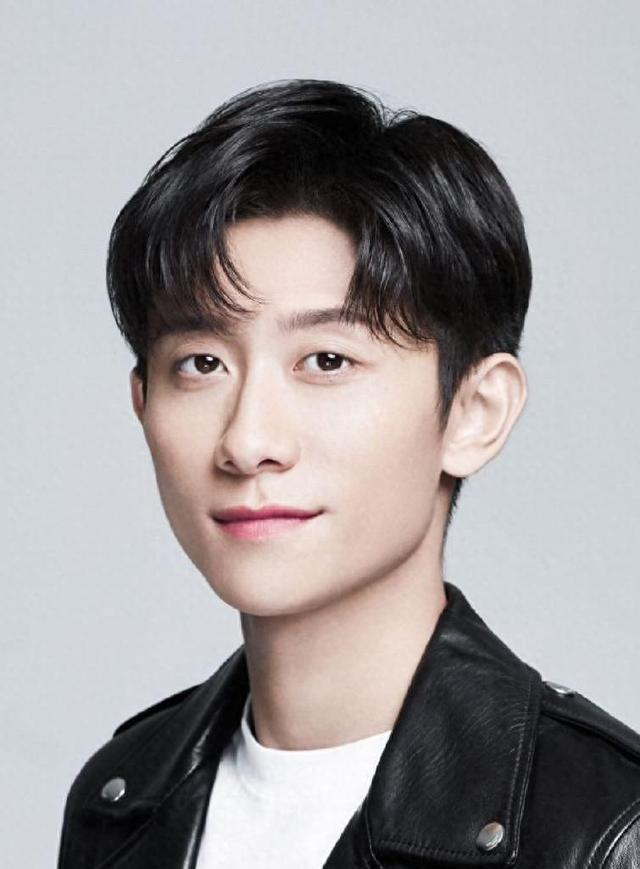 张一山,李现演绎《余烬之上》:兄弟情深,正邪对决,真相惊人!