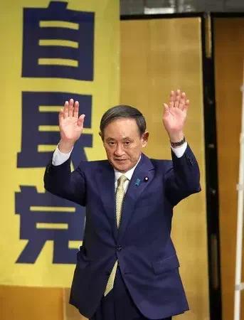 上任才一年,日本首相菅義偉突然宣佈