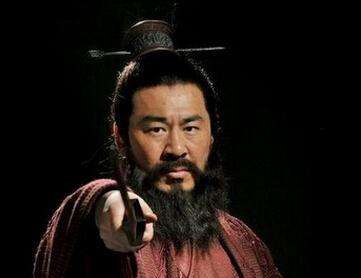 将三国最强的曹操，丑化成奸诈小人，罗贯中具体用了哪些手法？-袁载誉