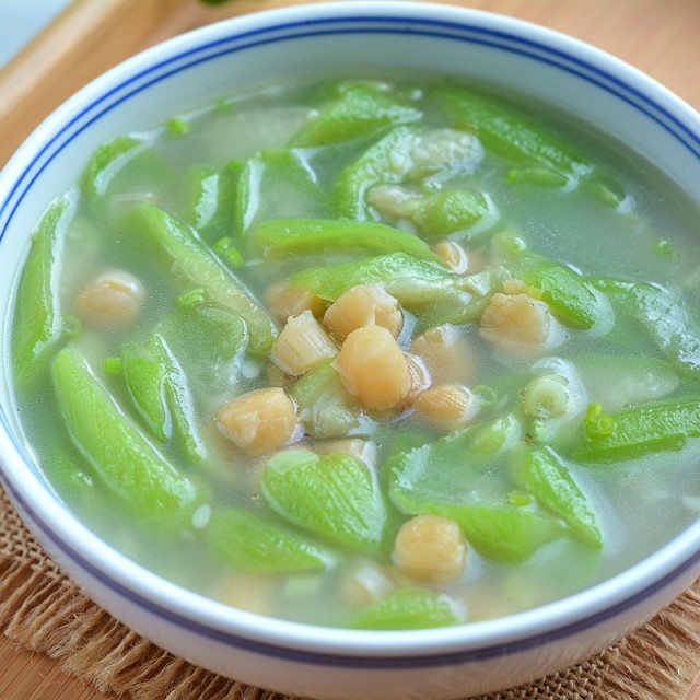 丝瓜干贝汤,自带清甜,爽口又补水!